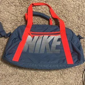 Retro Nike duffle bag